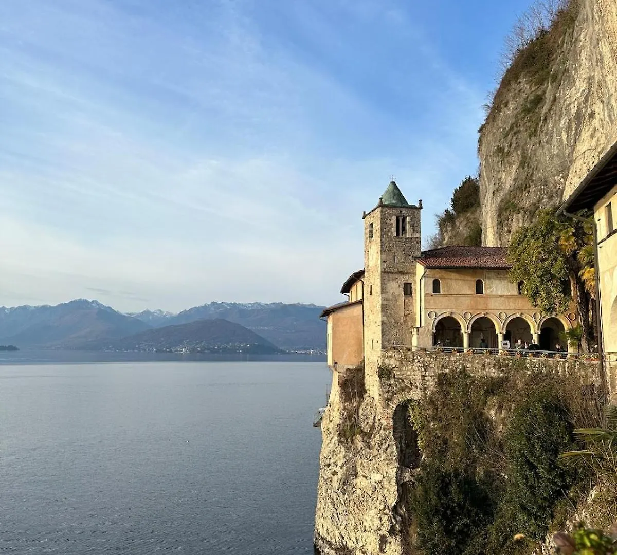 Апартаменты Nest Of The Lakes - Between Maggiore, Monate And Comabbio Кадреццате